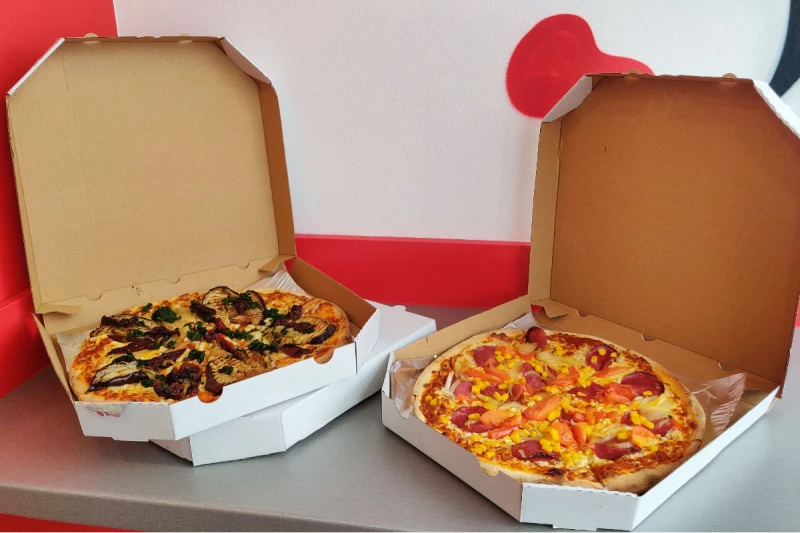 Pizza w centrum uwagi. Po prostu bierz i jedz!
